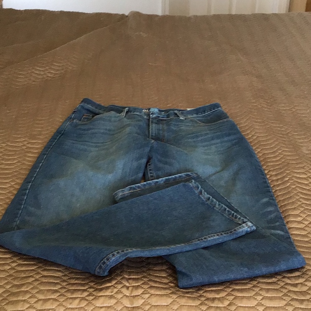 Wrangler men’s cool vantage denim jeans.